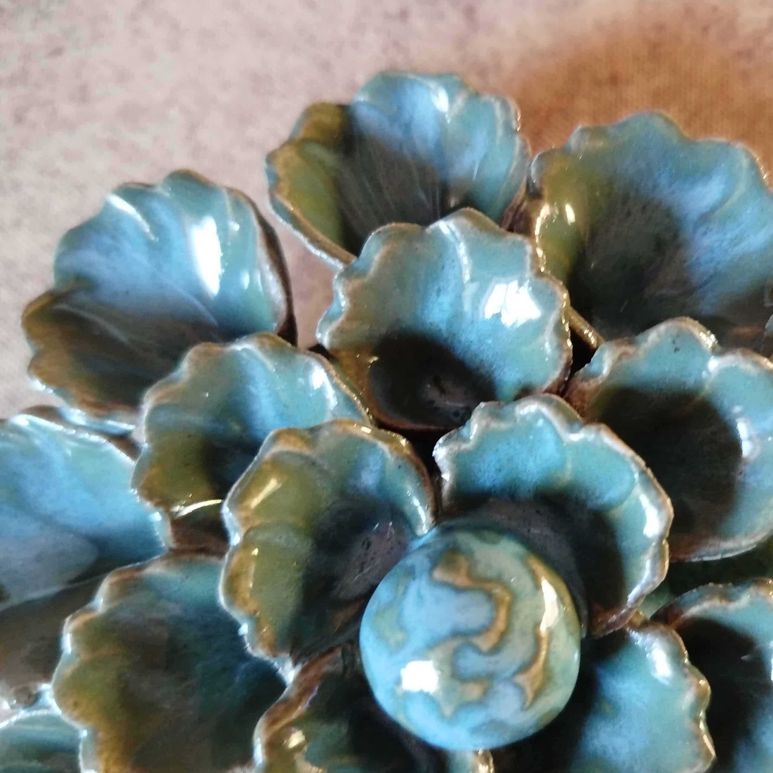 Blauwe bloem van keramiek 3 Blauwe bloem van keramiek - Afbeelding 3